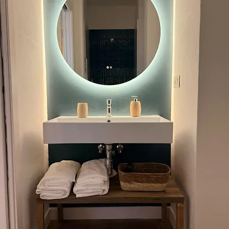 A Modino Centre Гостевой дом 4*